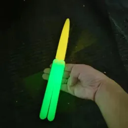 Miniatyrer 3D Printing Gravity Jump Luminous Folding Fjäril Morot Kniv Stress Relief Fidget Toys Glowinthedark Radish Knife