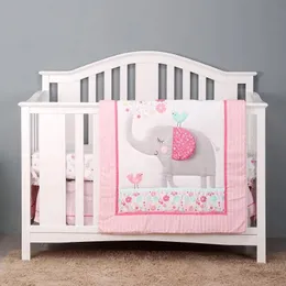 3 PCs Baby Kinderbett Set Pink Elefant einschließlich Quilt Crib Sheet Rock 240418