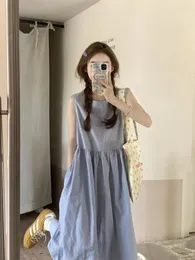 Casual Dresses 2024 Sommar ärmlös rund hals randig mellanslängd klänning för kvinnors rem koreanska utgåva l205