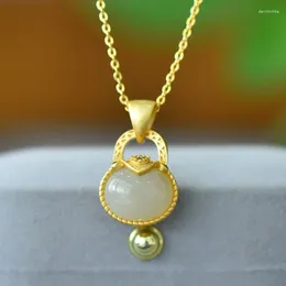 Pendant Necklaces Ancient Inlaid Natural Hetian Jade Bag Stylish White Egg Surface Round Necklace Women's Clavicle Chain