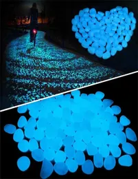 200pcs Luminous Stone Glow in Dark Garden Pebbles Stones for Outdoor Lawn Chodździe domowe dekoracja akwarium akwarium skały 2110259021136