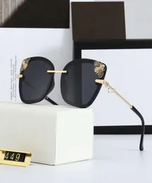2021 Novo luxo Moda de abelha feminino óculos de sol Cat olho Round Brand Brand Sunglasses Sunglasses Polarized Retro Male Laminado Frame4561752