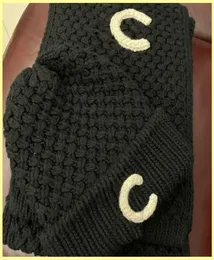 Women Knit Cashmere Scarf Beanie Set Set Luxurys Designers Caps Cappelli da uomo Cappelli da donna Cappelli aderenti Casquette Brands Scarfs55545297