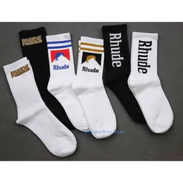 Herren Rhud -Socken Designer hochwertiger Mode antibakterieller Socken klassischer Meias atmungsaktives Deodorant Sportsock für Männer Hombre Sommer Frühlingsmitte 2 Paare