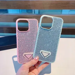 2024 Роскошные блокновые чехлы для телефона для iPhone 15 14 Pro Max Case Masdaler Designer Rildestone Diamond Женщины Back Cover I 13 Promax 12 11 Треугольная ячейка Dhgate