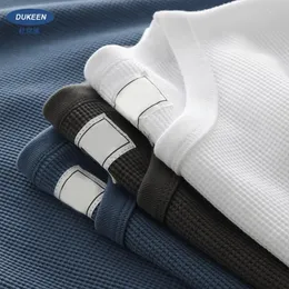 Dukeen kortärmad t-skjorta Men Summer Plain Half-Sleeve Tops Loose Casual White Mens Shirts 240424