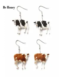 Dangle Chandelier Trendy Farm Animal Black White And Yellow Color Cattle Cow Print Acrylic Charm Earrings For Women Funny Fashio2893946