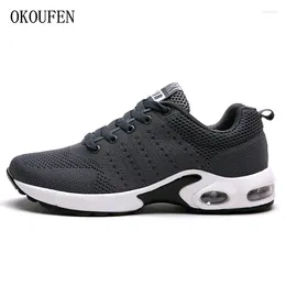 Löpskor okoufen män sport för dämpande andningsgymplats manliga sneakers mens krasovki