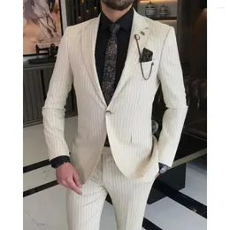 Herrenanzüge Mode weiße Nadelstreifenmänner zweiteilige (Blazer Hosen) Chic Notch Revers One Button Anzug Schlanker Geschäft Casual Wedding Smoking Smoking