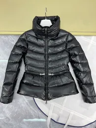 2024 Cantura feminina Down Coats Cap Jackets Inverno Puffer Parkas Europa Designer Casaco unissex Outerwear