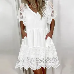 Casual Dresses Lady White V-hals Lace Patchwork Holiday Dress 2024 Loose Bridesmaid Elegant Short Sleeved Pleated Mini Mujer