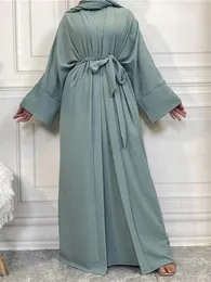 Modest Abayas för kvinnor Muslim sätter Turkiet Kaftan Islam Kläder Ramadan Ensembles Musulmans Caftan Marocain Femme Hijab Robe 240511