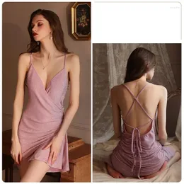 Frauen Nachtwäsche 2024 Pyjamas plissierte schlanke Nachthemd Rückenless Nachtclub Hosentender Nacht ihn sexy Frauen Silk Nighty Kleid