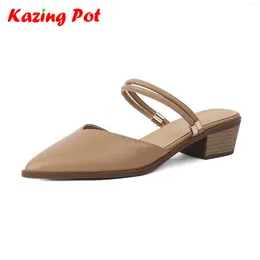 Klänningskor Krazing Pot Sheepskin Vintage Med Heels Pointed Toe European Designer Slingback Slip On Mules Women High Street grunt pumpar