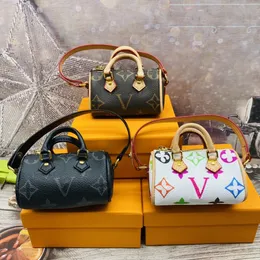 2024 new Brand Mini Denim Bag Pendants Luxury Car Keychain and Zipper Cute Fashionable Mini Bags