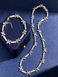 새로운 디자인 된 펜던트 목걸이 구리 18k 골드 플레이트 반짝이는 금속 x 문자 마이크로 인레이 다이아몬드 고급 여성 팔찌 귀걸이 co45836879