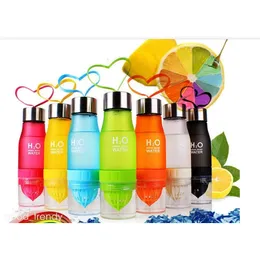 NUOVO regalo di compleanno opaco colorato 650 ml bottiglia d'acqua in plastica per infusione infusibile bevanda succo sportivo sportivo per esterni 3 bollitore portatile 3