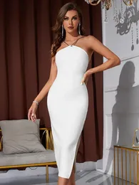 Sıradan elbiseler kadınlar yaz beyaz elmas zincir yular sırtsız açık bacak diz uzunluğu asimetrik bandaj elbise yüksek sokak akşam kulübü