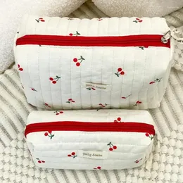 Bolsas de cosméticos Saco de algodão acolchoado Bolsa de armazenamento de viagem Retro Cherry Feminino Design Girls Lápis Bolsas de maquiagem