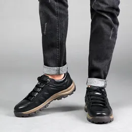 Casual skor extra stora mäns mångsidiga läderfjäder snörning andas för utomhus bergsbestigning vandring sneakers