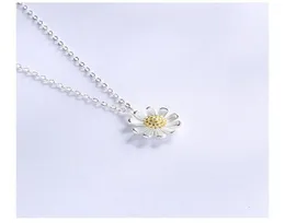 Girlfriend039s birthday gifts S925 sterling silver necklaces women039s silver necklace chrysanthemum necklaces silver cyrsta2853075