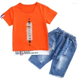 Kläderuppsättningar pojke 22 färger 4-14 år kläder sport kostym 2024 sommar mode avslappnad kort ärm t-shirt jeans barn set