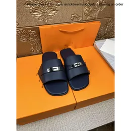 H Oran Izmir Chypre Sandal Luxury Designer Leather Leany Sandals Summer Flat Shoes Fashion Men Men Slippers Slippers Slides Flip Flops Clipper حجم كبير 38-46T