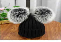 2020 جديد مزدوج Natural Pom Poms Hat Girls Winter Winter Fur Pompom Ball Binies Beanies Hat Skullies Beanies Cotto Jlltvq3231345