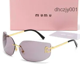 Designer solglasögon för kvinnor överdimensionerade lyxiga män män designers miui lunette de soleil mui solglasögon valfritt Sonnenbrillen gafas sol med ruta 8dll