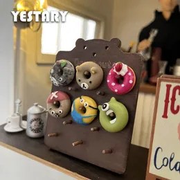 Yestary BJD Doll Accessories Mini Food 6st Donut Toys Simulation Food Toys Miniature Artikel Sign Sign Donut For OB11 1/6 Dolls 240425