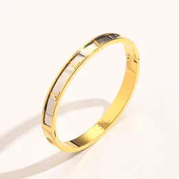 Pulseira de cartas de marcas de designer Men, homem de alta qualidade masculina mulher aço inoxidável Bangle Magnetic Bangle Luxury Gold Bracelet Chain