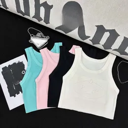 Kvinnor Vest T-shirt Designer Knitwear Slim-Fit Vest 3Dlogo Short Sport Fitness T-shirt Small Street Spice Multifunktionella sexiga kläder