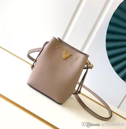 Candy bag Top quality NANO LOCKME BUCKET leather oneshoulder bag pull string bucket bag crossbody bags1 lady purse and boxs8736673