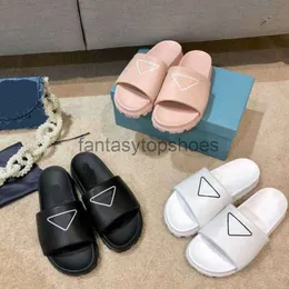 Praddas Pada Prax Prd Slippers Slip Slip Anti Suede Designer Plano Salto Flato S Hoes Party Triângulo Decoração Sexy Ten Sub Padrão Tamanho 35-40 JBFV XOTM