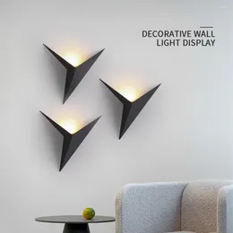 Wandlampe 1PC moderne minimalistische Dreiecksformlichter 3W AC85-265V Einfache Beleuchtung Nordische Innenleuchter Lampen Wohnzimmerleuchte