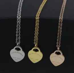 High-end Designer Couple jewelry Necklaces Fashion Versatile Women's heart-shaped pendant necklace Luxury New Popular titanium steel double peach heart Necklace