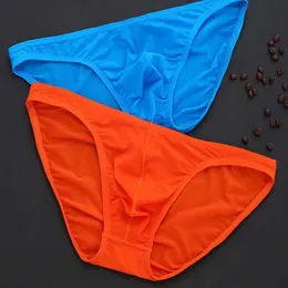 Underpants mens 침대 시트 부드럽고 통기성있는 실크 섹시 란제리 남성 핫 엉덩이 투명한 운동 선수 함정 색상 cueca Q240430