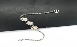 Kpop Gdragon Three Daisy Design Bracelets 여성 보석 Peaceminusone Unisex 액세서리 WJ3765371311