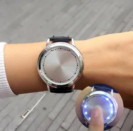 Zegarek na rękę mody Casual Men zegarki dotykają Sn LED Electronic Clock Unisex Sport Watch Relij Hombre7106124