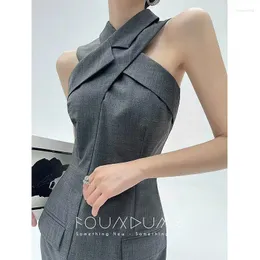 Lässige Kleider shpmishal 2024 Sommer Design Sinn für französische Stil Schleicher Fit Kleid Damen Damen Gray Cross Anzug Trend weibliche Kleidung