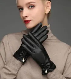 Five Fingers Gloves 2021 Women039s Pearl PU Leather Winter Velvet Lining Short Warm Touch Screen Driving Female Black S28631857627