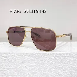 Sonnenbrille für Männer Frauen Square Designer Doppelbrücken Hollow Classical Retro Outdoor Pilot Golden Pink Eyeeware UV