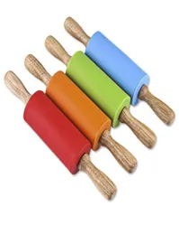 Dough Pastry Roller Stick 23cm Wooden Handle Silicone Rolling Pin for Kids Baking Tools Kitchen Noodles Accessories4684148