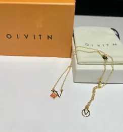 Luxury 18k Gold-Plated Necklace Designers Classic Retro Style Fashionable Casual Versatile Necklace High-Quality Jewelry Inlay Box Birthday Party