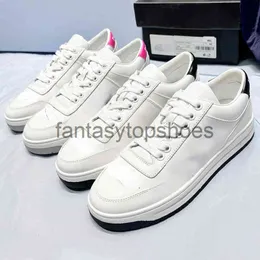 Praddas Pada Prax PRD Schuhe Frauen Color Brandmarke passende Low-Top-Board-Schuhe flacher Boden Schnürung kleine weiße Schuhe 35-44 Cy8z