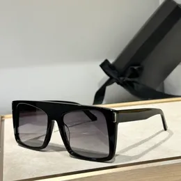 Projektanści okulary przeciwsłoneczne dla mężczyzn kobiety 651005 Summ Moda Square Avant-Garde Uv400 Gogle Style anty-ultrafiolet Popularność Actat Lose Square Frame Losowe pudełko