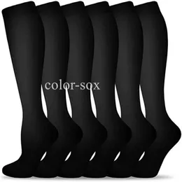 Calze calzetteria che gestisce uomini donne nuove calze a compressione Sports Socks High Tube per vene varicose in bicicletta di volo calcio Media da viaggio di volo Y240504