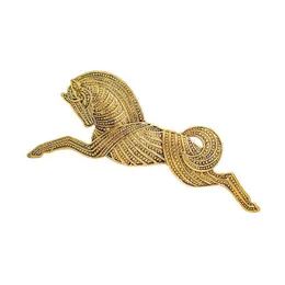 Pins broszki designerskie luksusowe broszki zodiak starożytny złoto i sier koni galwaniowane gallo piec haczykowe akcesoria dla zwierząt mężczyźni damski garnitur d dhkpc