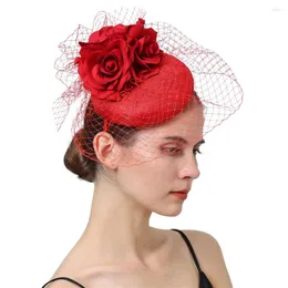 Nakrycia głowy czerwone niesamowite nakrycia głowy z kwiatami fascynatorami kapelusz dla kobiet wesela impreza Kenducky Royal Asscot Pillbox Cap Clip Clip Bride