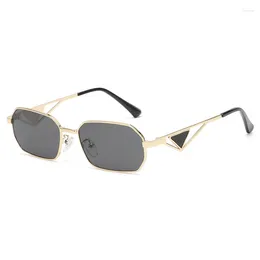 Óculos de sol Brand retângulo feminino de metal moldura de óculos vintage de alta qualidade masculino tons femininos femininos uv400